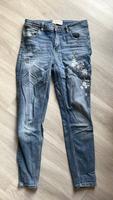 Ausgefallene Jeans Reserved 36 S mit Stickerei Rheinland-Pfalz - Trier Vorschau