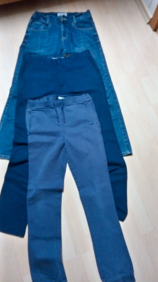 Bekleidungspaket Kleiderpaket Jungen warm Übergang 158-164 in Lengefeld