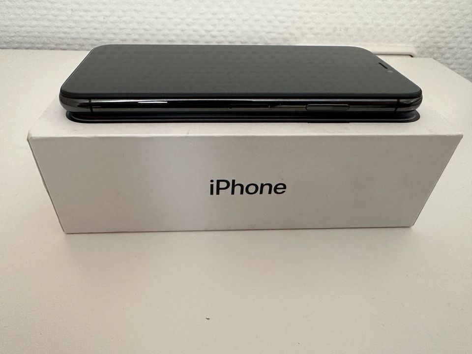 Apple iPhone X - 64GB - Spacegrau (Ohne Simlock) Wie Neu in Dortmund