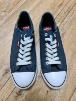 Levis Sneaker Tennisschuhe Herren Gr. 41 Baden-Württemberg - Gengenbach Vorschau