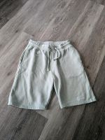 Karl Kani Shorts Sweatshort kurze Hose Bermuda mint Gr. S Niedersachsen - Hessisch Oldendorf Vorschau