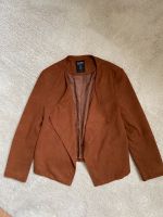 Brauner Blazer Jacke 3/4 Arm Bershka S Wildlederoptik Friedrichshain-Kreuzberg - Friedrichshain Vorschau