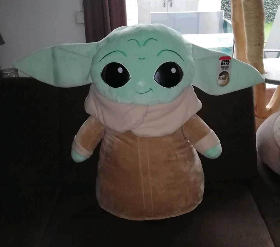 Star Wars Mandalorian Grogu Baby Joda Disney 76cm Kuscheltier in Ahrensbök