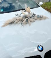 Autodeko Hochzeit Trockenblumen Gesteck für Autohaube Niedersachsen - Essen (Oldenburg) Vorschau