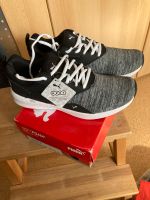 Neu! Puma Sneaker Laufschuhe NRGY Comet jr Gr. 39 Nordrhein-Westfalen - Warstein Vorschau