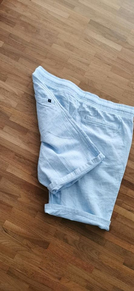 H&M 158 /164 Kinder Shorts hell blau in Karlsruhe