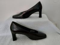 Gabor Fashion · Pumps Glattleder schwarz Gr. 4 ½ · TOP Bayern - Landshut Vorschau