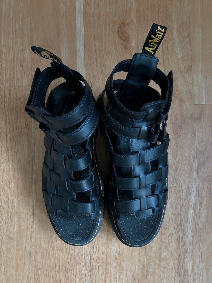 Dr.Martens Ricki Nappa 43 Schwarz wie neu in Düsseldorf