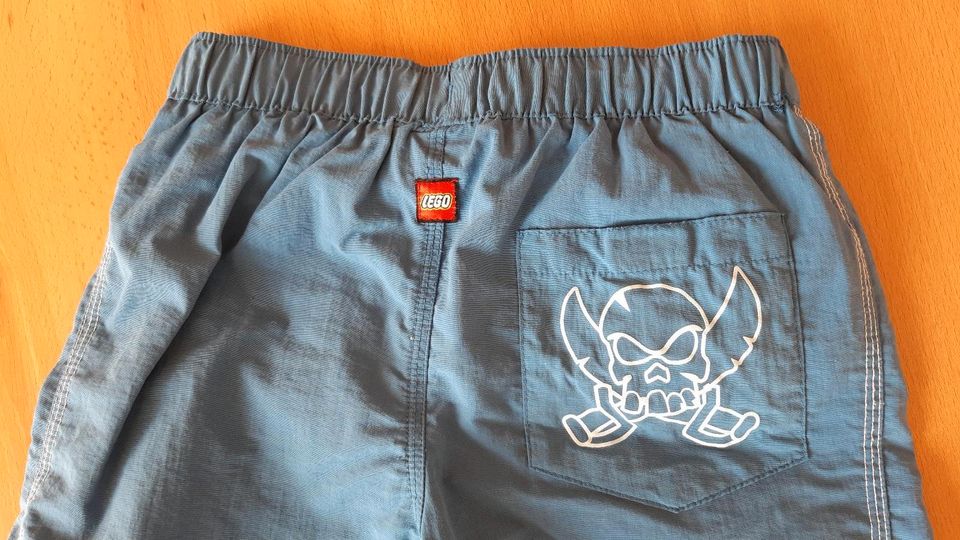 Lego Wear Badehose Shorts Gr. 128 in Mühlheim am Main