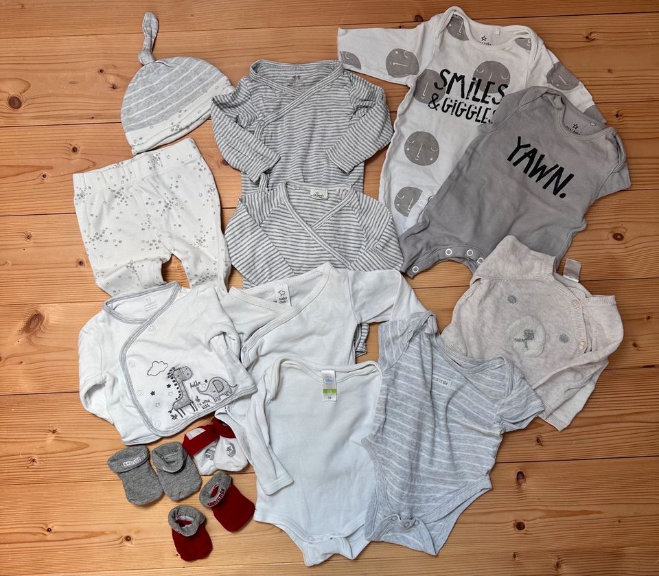 Unisex Neugeborenen Set Kleidungspaket 50-56 Baby in Magstadt