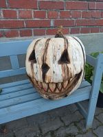 Kürbis/Halloween / Deko/ Holz/ Kettensäge Sachsen - Schneeberg Vorschau