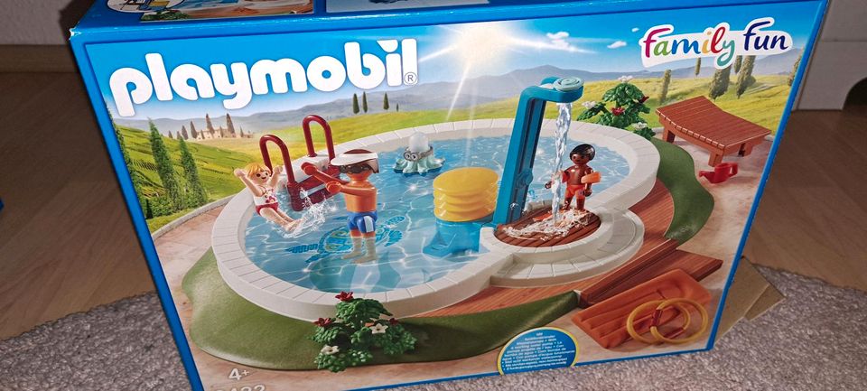 Playmobil Swimmingpool family fun 9422 in Halle