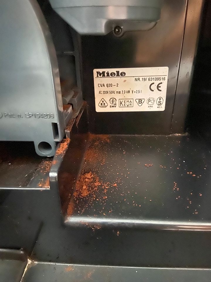 Miele CVA 620 - 2 Kaffevollautomat Einbau Kaffeemaschine defekt in Nidderau