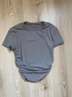 Shein Top Shirt grau M 38 Rüschen Tshirt Bayern - Bergrheinfeld Vorschau