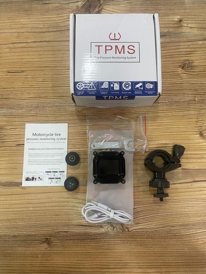 Motorcycle TPMS Tire Pressure Monitoring system wireless. in Berlin