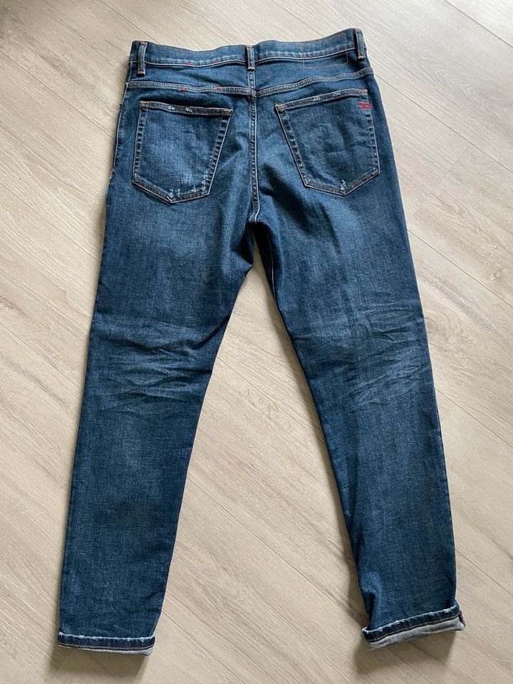 Jeans Diesel 2005 D-FINING Tapered Fit W33 in Bornheim