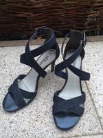 S.OLIVER Damen Riemchensandalen, blau navy Glitter, Gr. 38, TOP ! Niedersachsen - Springe Vorschau