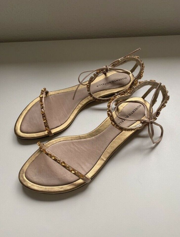 Goldene Sandalen im Boho-Stil Gr. 39 in Ingolstadt