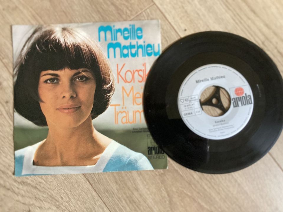 Singel Mireille Mathieu "La Paloma Ade" & "Korsika" in Backnang