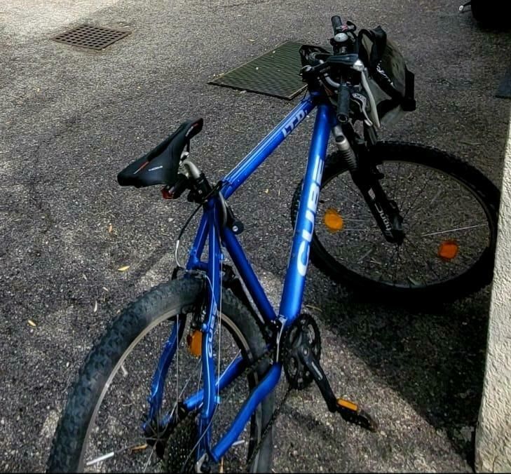 Fahrrad gestohlen! Cube blau Mountainbike in Wallhausen