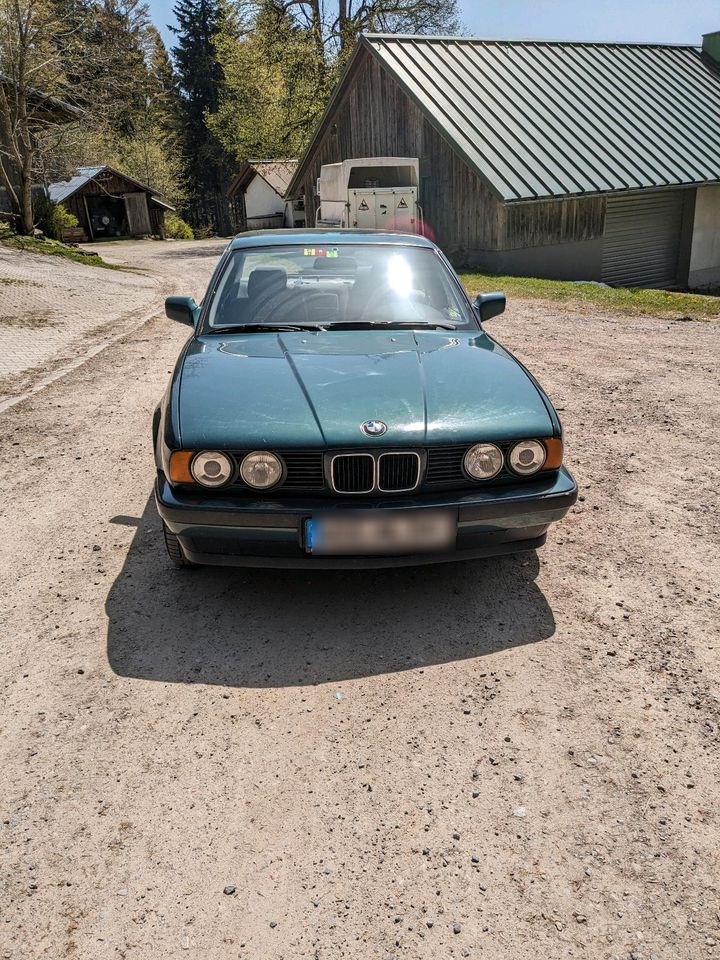 BMW Oldtimer BJ 1990 in Grainet
