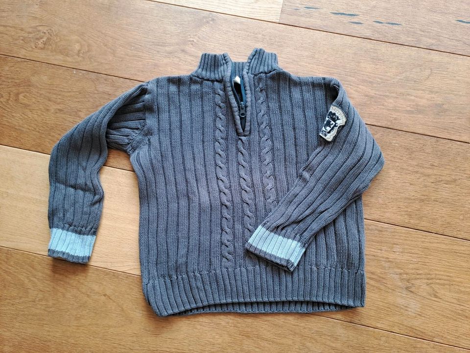 Strickpullis Pullis Jungen Größe 110/116 in Wiehl