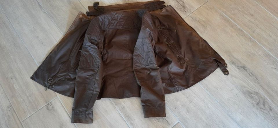 Barbour Damenjacke Gr. 42 in Grasleben