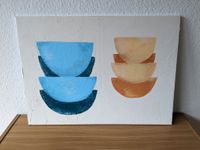 Abstrakte Malerei mit blauen und orangefarbenen Objekten Köln - Nippes Vorschau