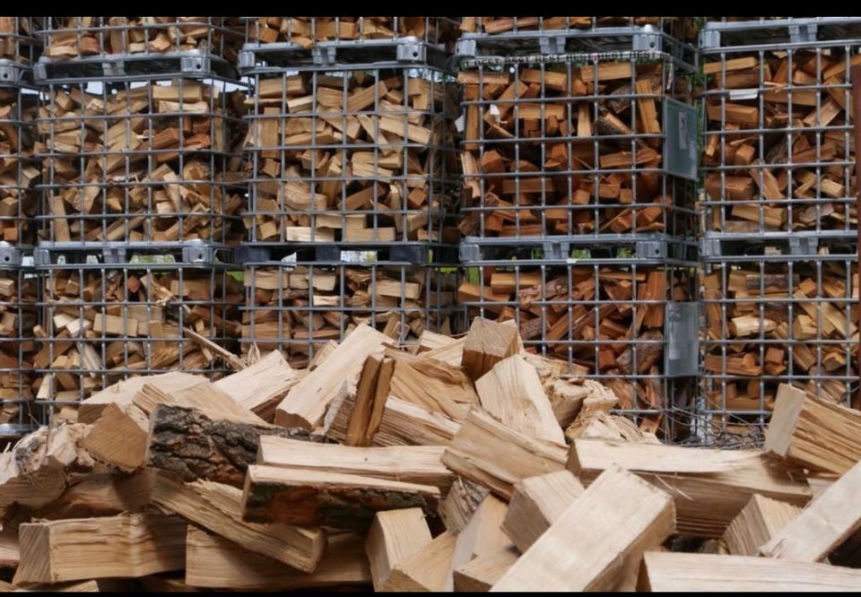 Feuerholz, Kaminholz, Scheitholz zu verkaufen in Schmoelln