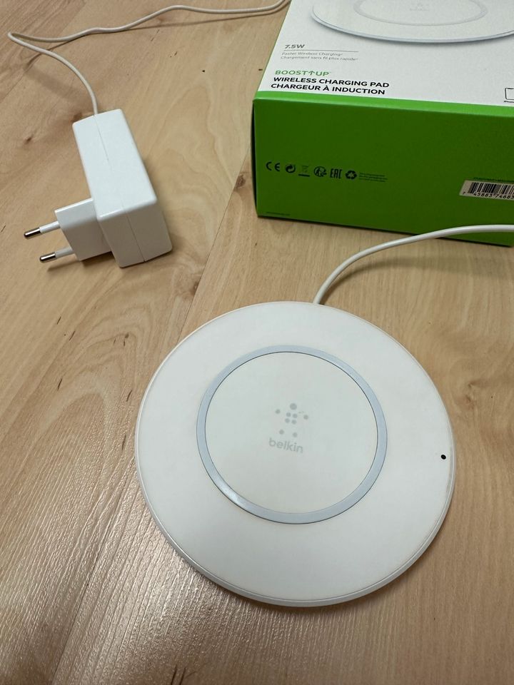 Belkin Boost Up Wireless Charging Pad 7,5W QI Ladegerät TOP in Oer-Erkenschwick