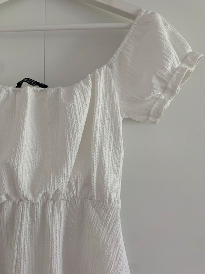 BERSHKA Jumpsuit weiß Gr. M, Neu und ungetragen in München