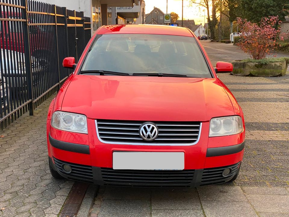 VW Passat 3BG 1.9 TDI - Automatik - TÜV 03/2026 in Solingen