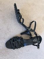 Tod's Riemchen-Sandalen schwarz, Gr. 39 Hessen - Hofheim am Taunus Vorschau
