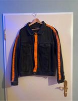 Schwarze Denim Jeans Jacke mit orangenen Streifen Berlin - Lichtenberg Vorschau