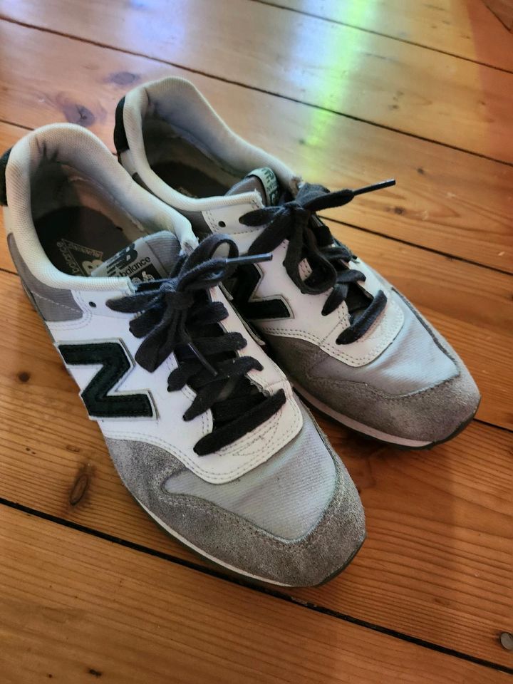 New Balance 996 Sneaker*Gr.39*weiß/grau*TOP Zustand in Schmalkalden