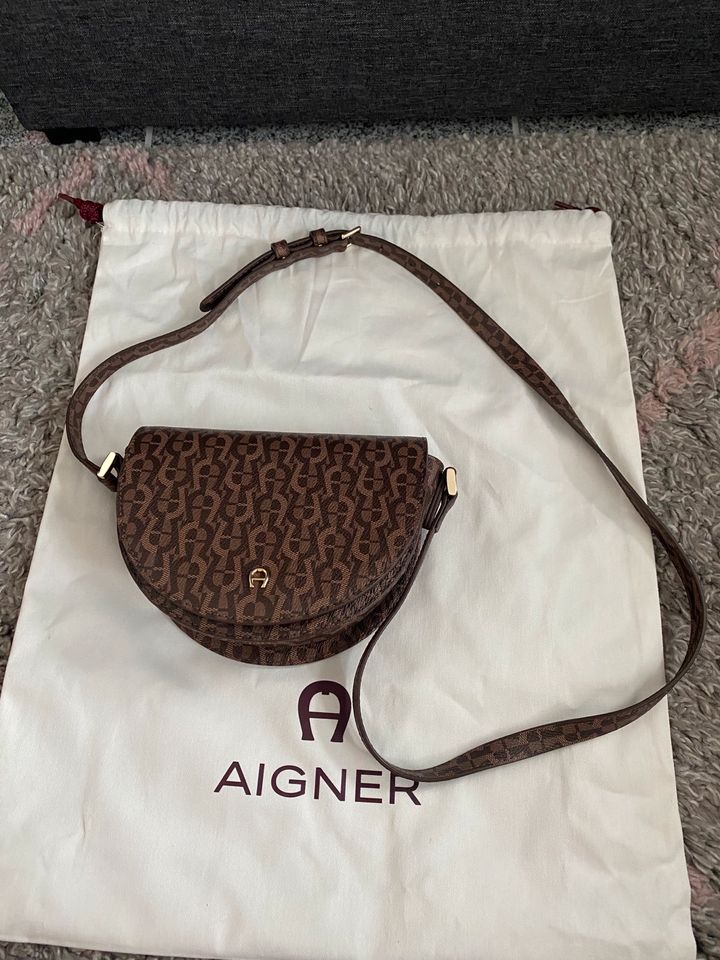 Original Aigner München Umnhängetasche Neu Festpreis Np399€ in  Nordrhein-Westfalen - Oberhausen | eBay Kleinanzeigen ist jetzt  Kleinanzeigen