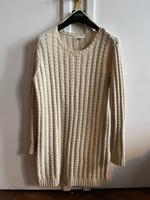 Cremeweißes Wollstrickkleid von COS mit Zopfmuster, Gr. M Friedrichshain-Kreuzberg - Kreuzberg Vorschau