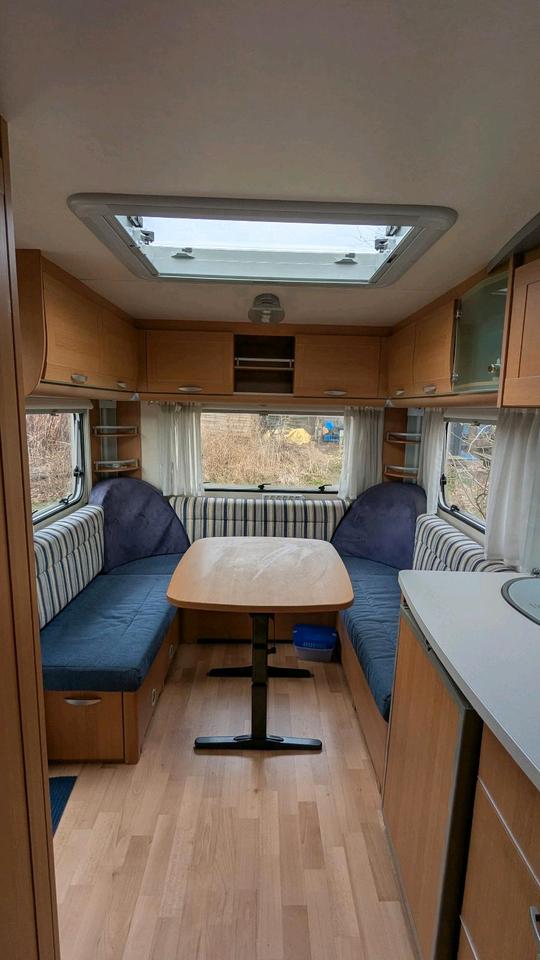Wohnwagen mit Vorzelt Knaus Azur 500 FU französisches Bett, TV in Würzburg