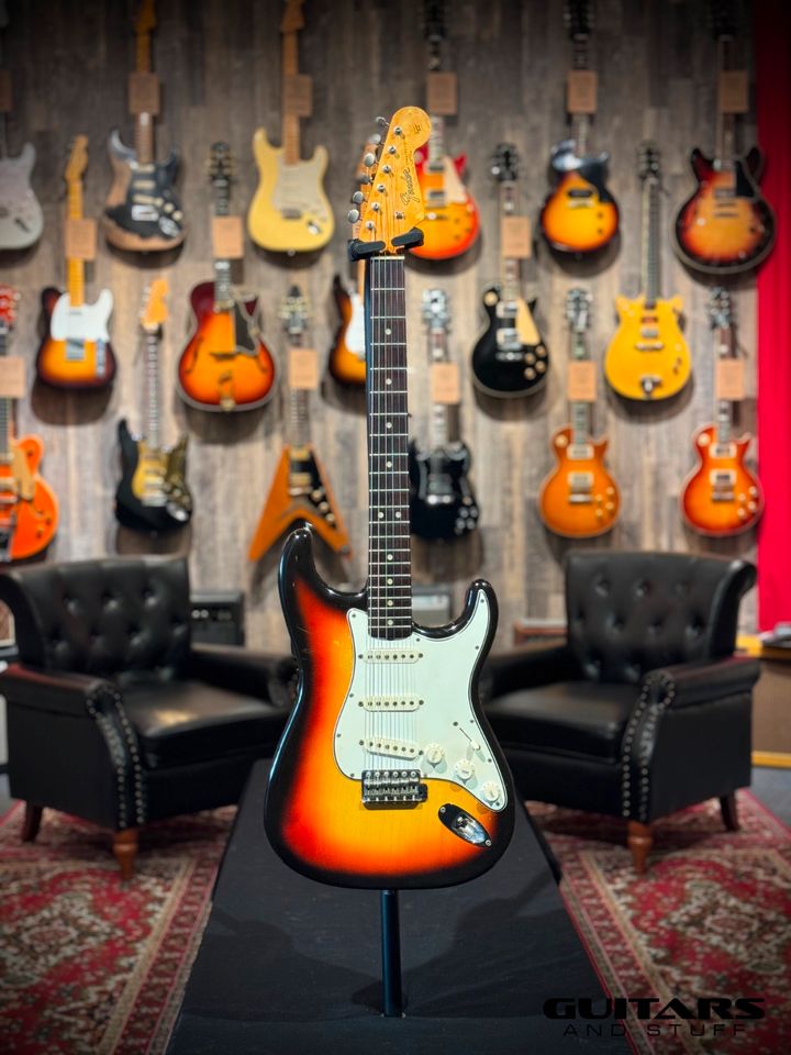 1965 Fender Stratocaster 3-Tone Sunburst L-Series PRE-CBS in Waldshut-Tiengen