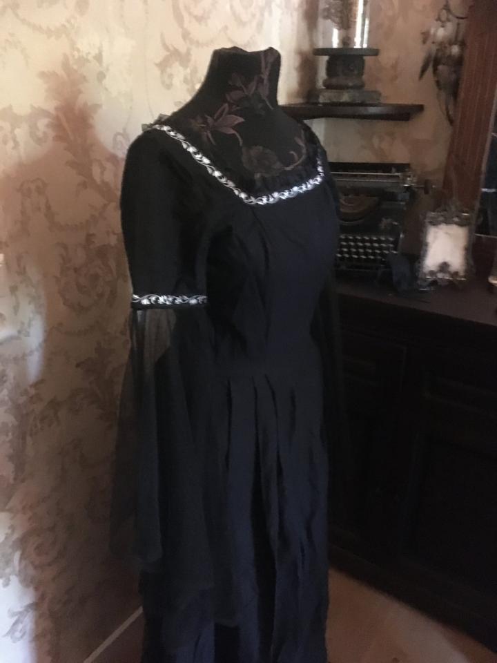 Kleid Gothic Mittelalter schwarz Cosplay Fantasy Larp Vampir in Leipzig