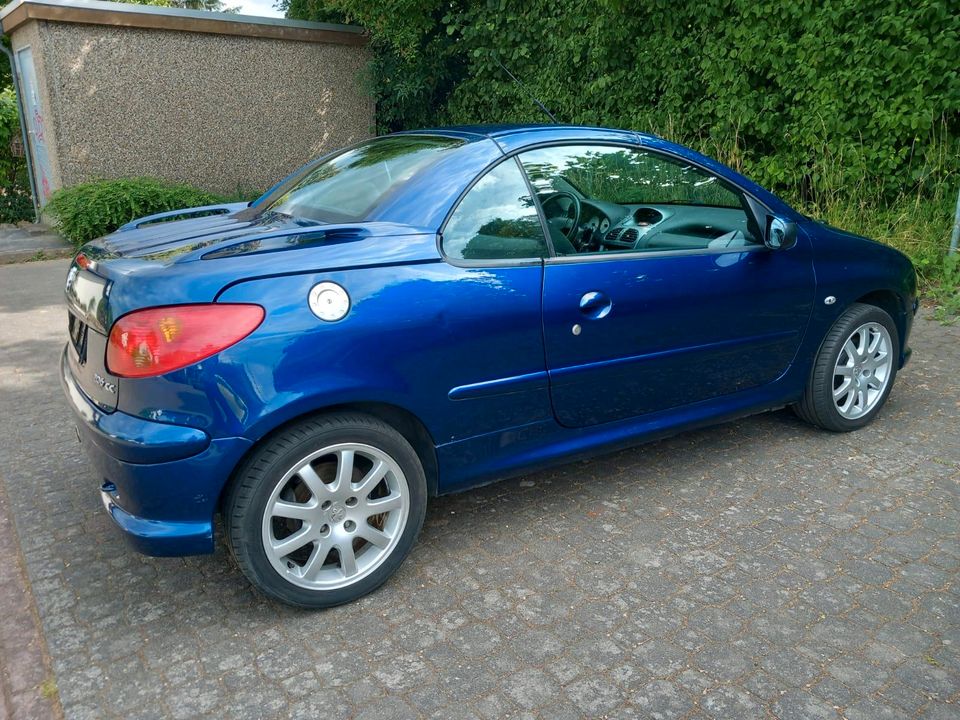 Peugeot 206 CC Cabrio blau in Rüdesheim am Rhein