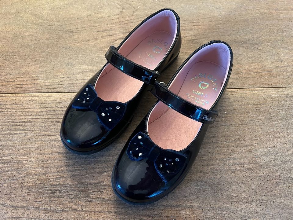 NEU - PABLOSKY Wunderschöne Lackschuhe Ballerinas blau 32 in Berlin