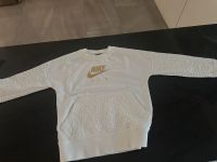 Mädchen Sweatshirt Nike, Länge 48 cm, Schulterbreite 47 cm Nordrhein-Westfalen - Gevelsberg Vorschau