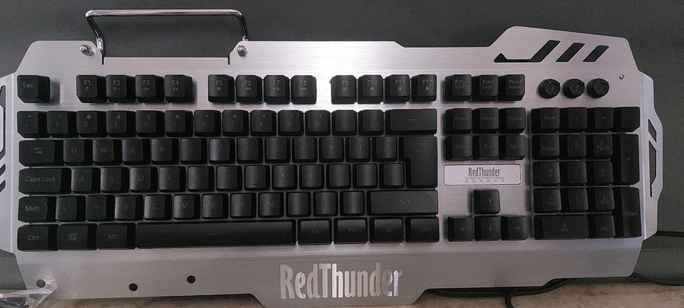 Gaming Tastatur RedThunder RGB Deutsches Layout in Hannover