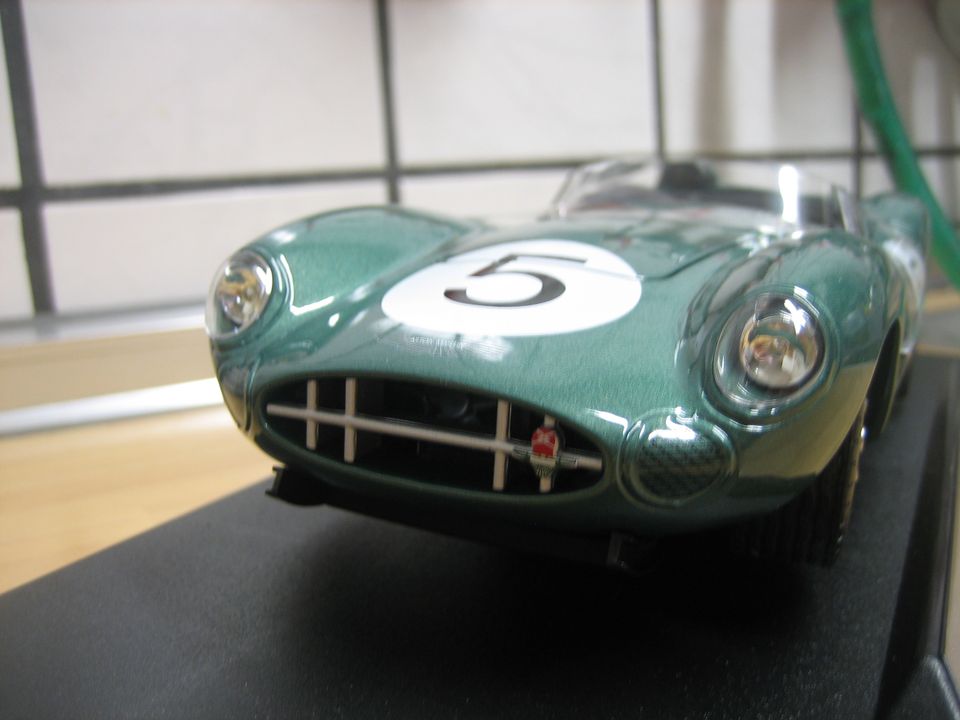 Modellauto CMR 1:18 Aston Martin DBR 1 Le Mans 1959 NEU OVP in Viersen