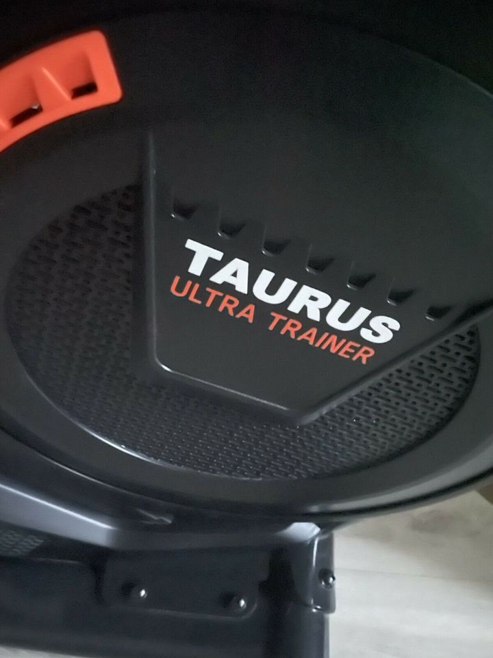 Taurus  Ultra Heimtrainer unbenutzt in Bad Lauchstädt