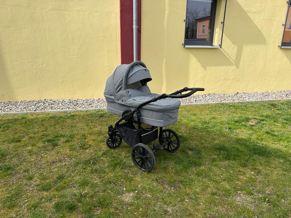 Dänischer Kinderwagen Nordic Lux von Basson Baby 97 cm in Neubrandenburg