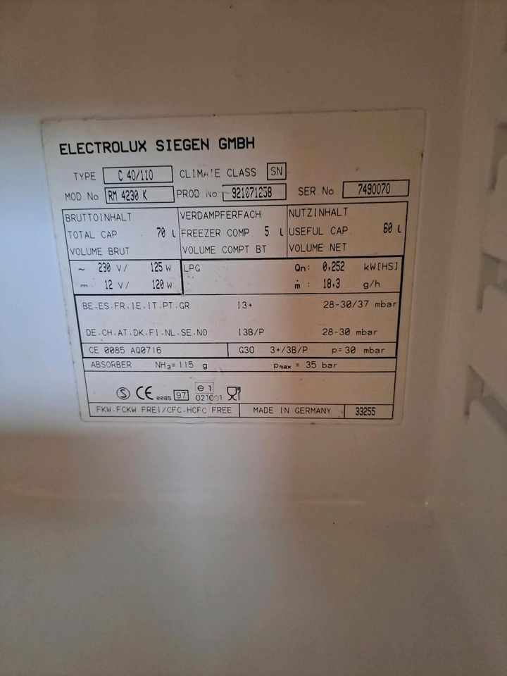 Suche Kühlschrank Electrolux RM 4230 K in Köln Vogelsang