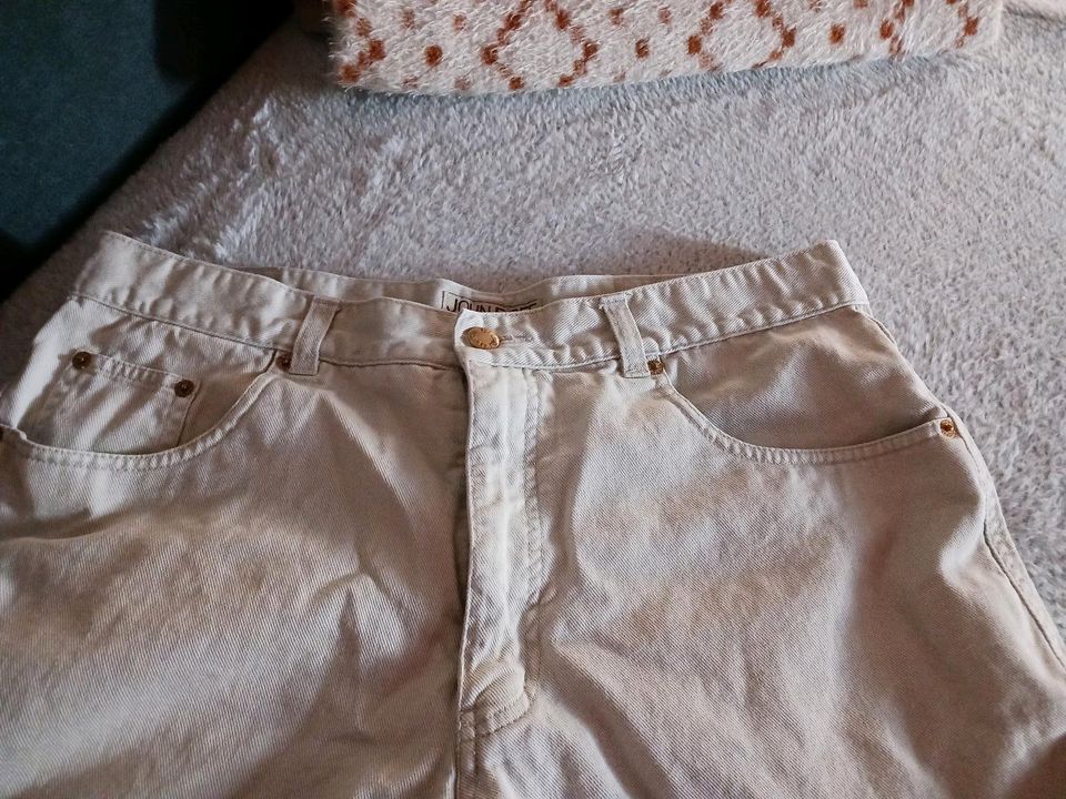 Herren  Kurze  Jeanshose  - Beige - Gr. 52 in Angermünde