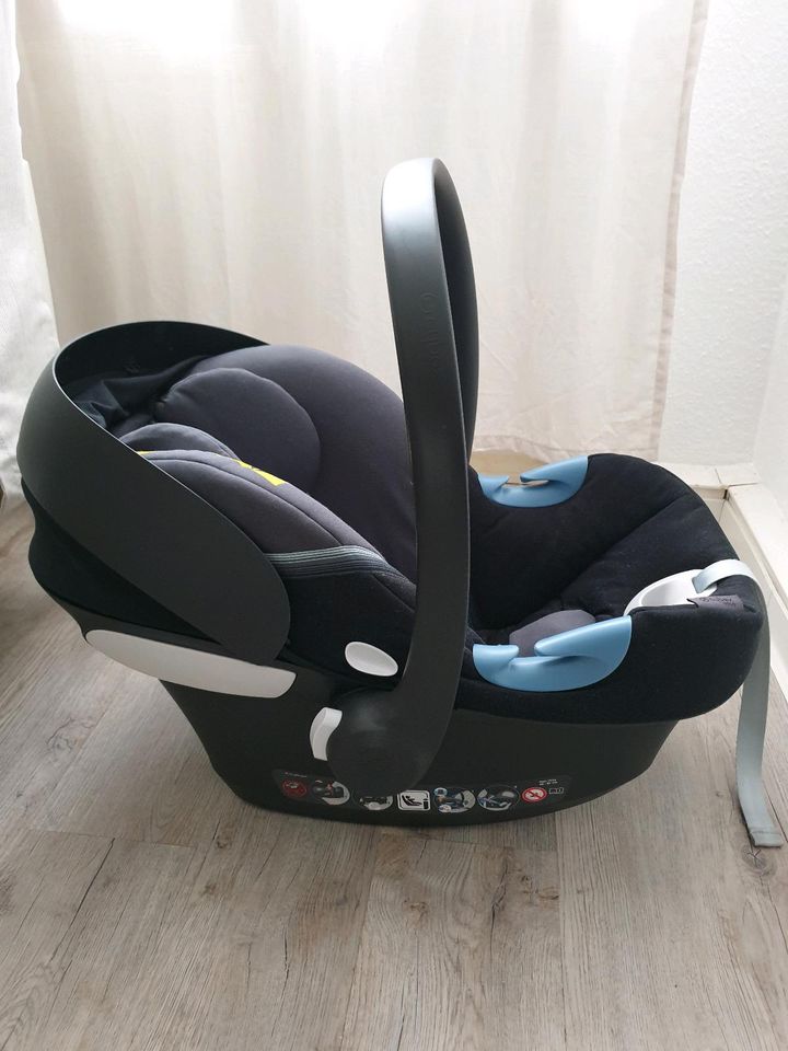 Babyschale Cybex Aton M i-Size inklusive Isofix Basis in Magdeburg